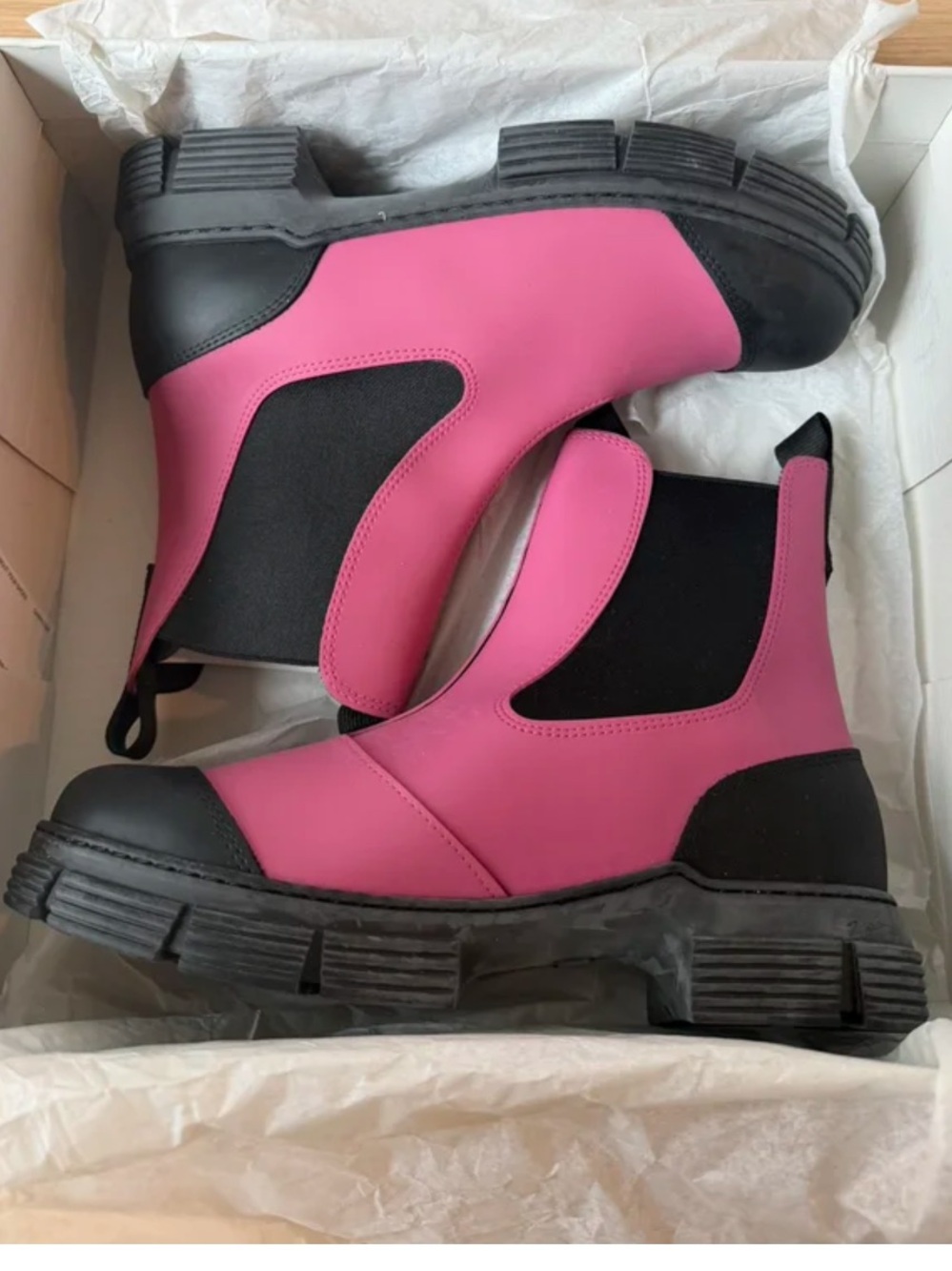GANNI Women's Pink Chelsea Chunky Sole Ankle Boots